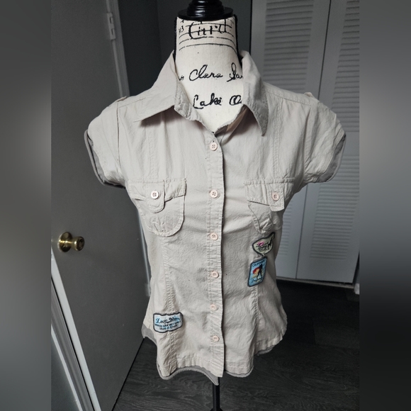 Magazine junior size button down California decal shirt - Picture 1 of 7